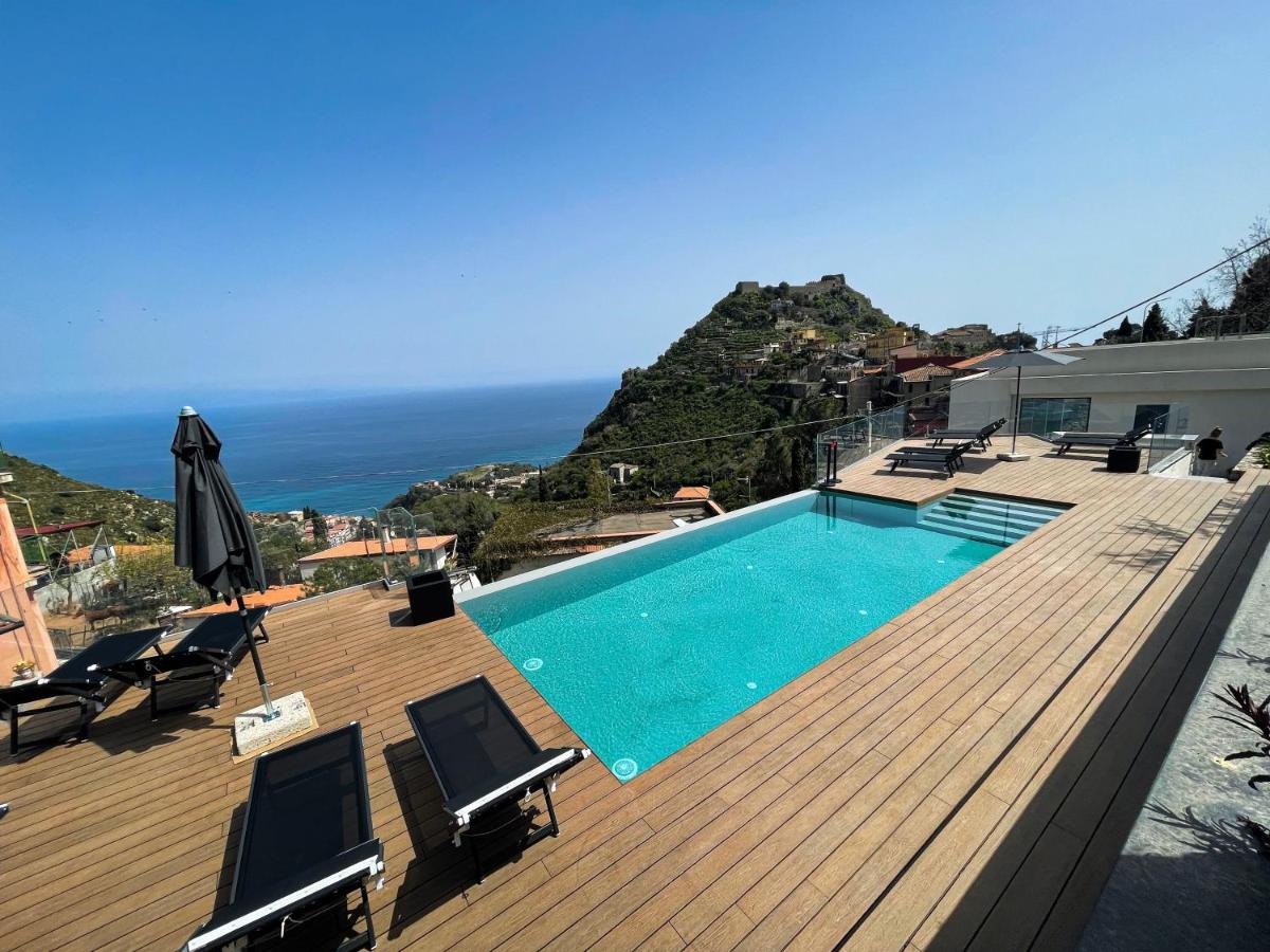 The View Luxury Apartments 陶尔米纳 外观 照片