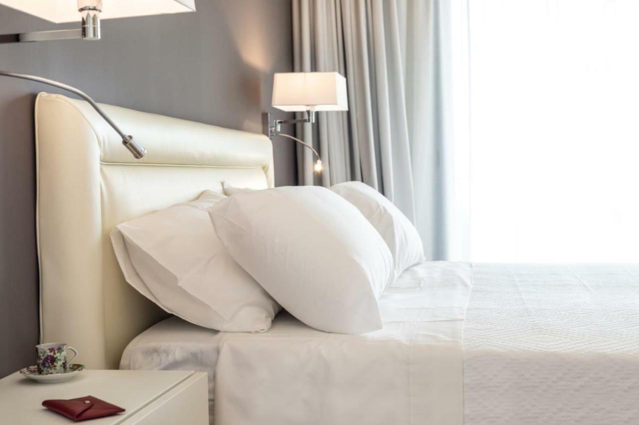 The View Luxury Apartments 陶尔米纳 外观 照片