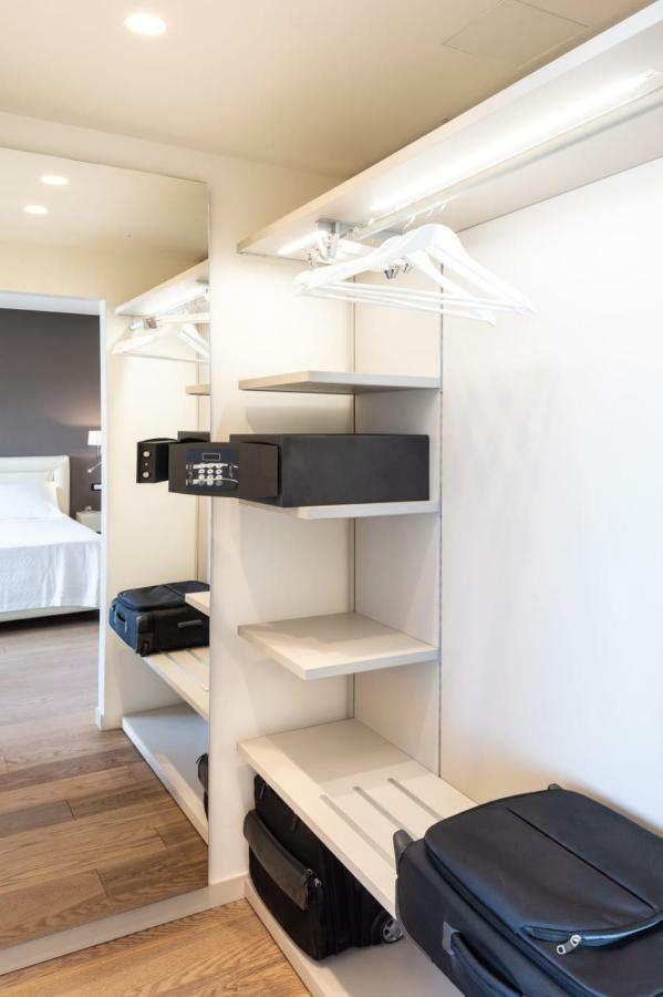 The View Luxury Apartments 陶尔米纳 外观 照片